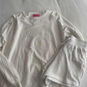 Starfit White Women's Sweatshirt & Shorts Set